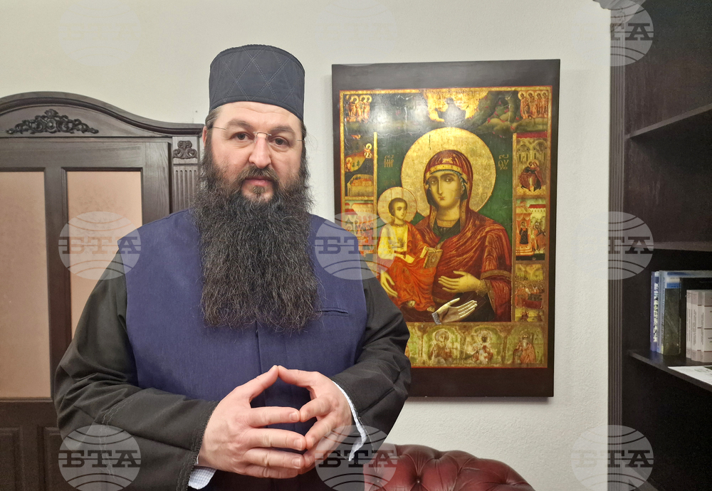 Троянски манастир - мощи на св. Давид от Евбея и св. Йоан Руски