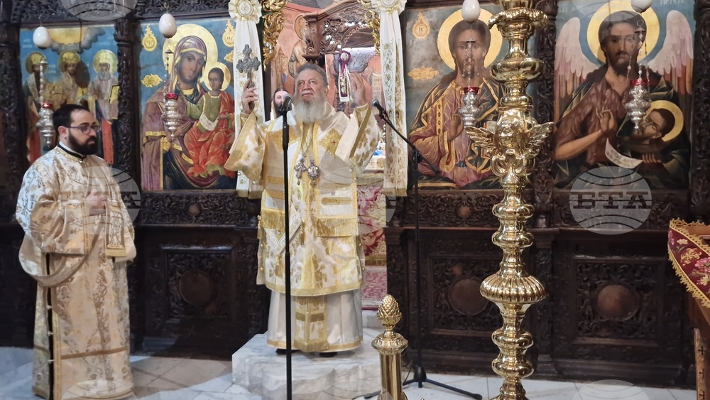 Троянски манастир - мощи на св. Давид от Евбея и св. Йоан Руски