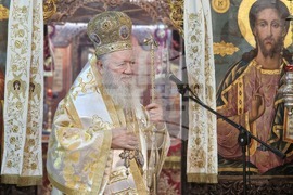 Троянски манастир - мощи на св. Давид от Евбея и св. Йоан Руски