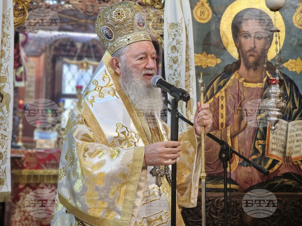 Троянски манастир - мощи на св. Давид от Евбея и св. Йоан Руски