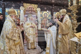 Троянски манастир - мощи на св. Давид от Евбея и св. Йоан Руски