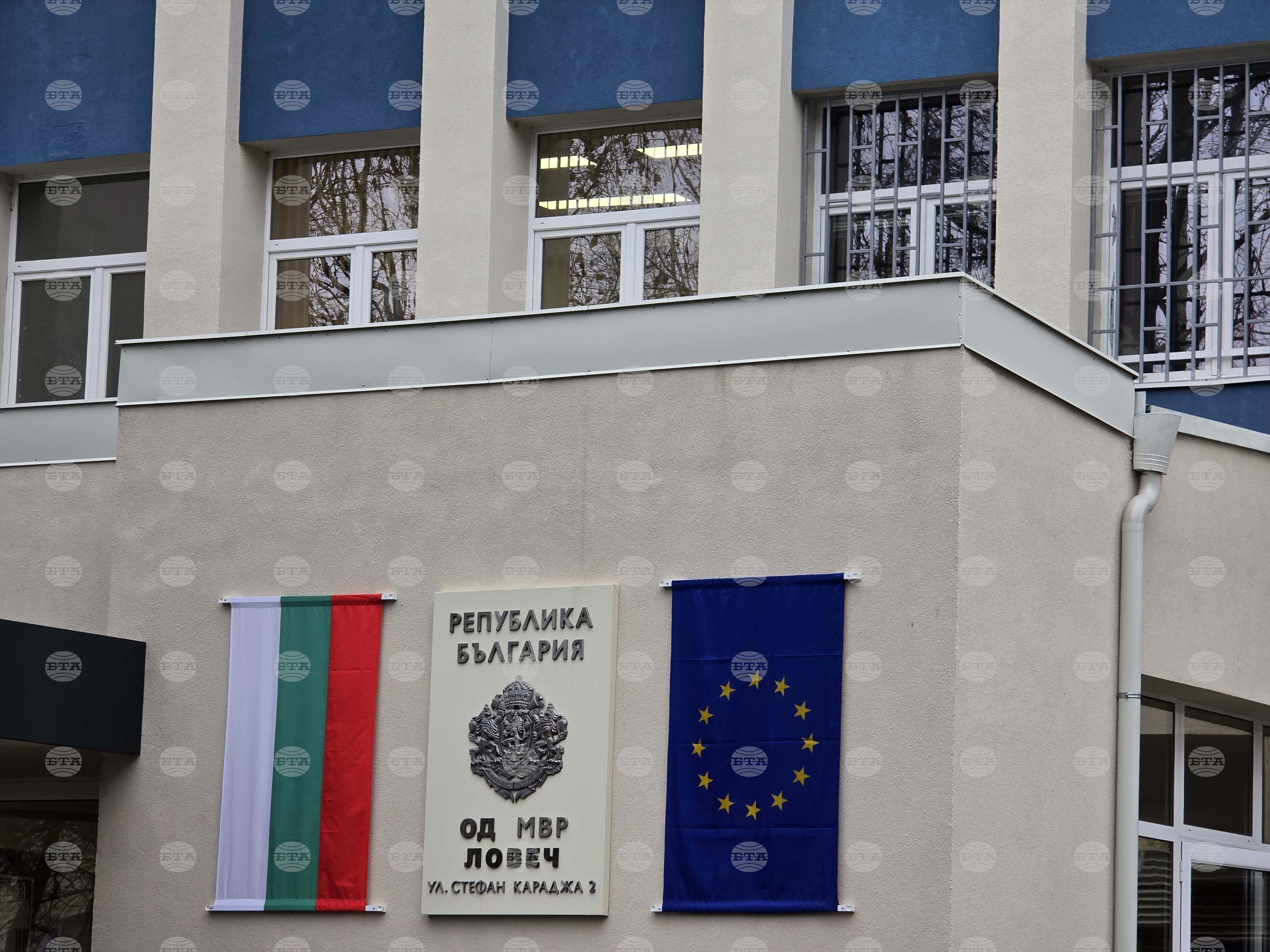 Общо 100 служители от МВР и пожарната в област Ловеч са отличени по повод професионалния им празник