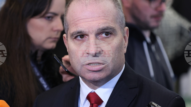 Икономическите загуби за всички страни ще бъдат много големи от блокадата на границите със Сърбия и Северна Македония, каза Гроздан Караджов