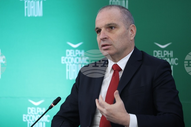 Отношенията между България и Гърция в областта на транспорта никога не са били по-добри, обяви вицепремиерът в оставка Караджов на форум