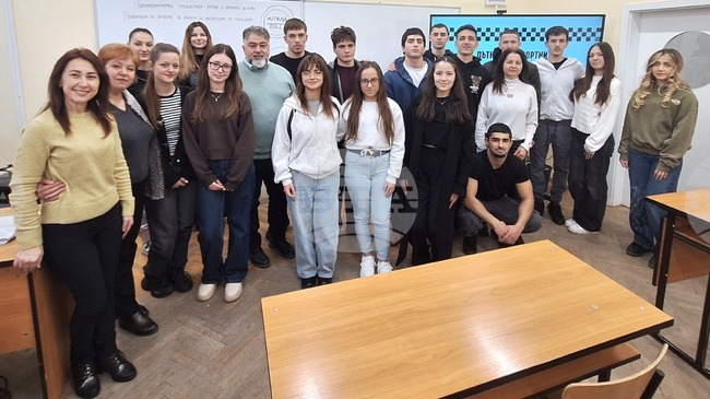 Ученици от Силистра обсъдиха рисковете на пътя с местен магистрат