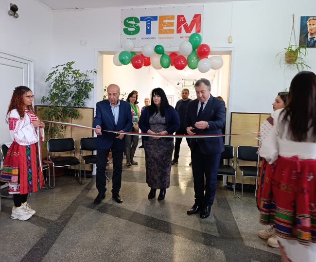 Кметът на Шумен: STEM центърът в Гимназията по селско стопанство създава качествени кадри за сектора и бизнеса