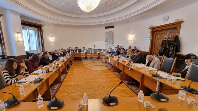 Правната комисия прие да не бъдат унищожавани архивни данни на КПК при нейното закриване, а да бъдат предадени на ДАНС