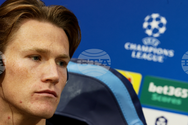 Наполи и Скот Мактоминей се готвят да започнат преговори за подновяването на договора на полузащитника