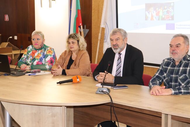 ОА Русе: Немски практики борят насилието в русенските училища 