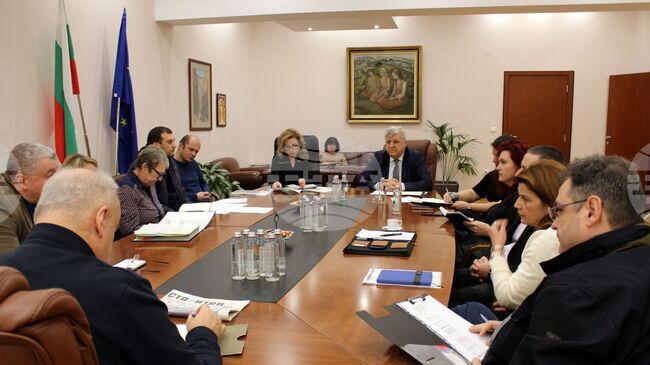 Министър Манол Генов разпореди да бъде поискана от ТЕЦ „Бобов дол“ инвестиционна програма за преустановяване на превишенията на серен диоксид