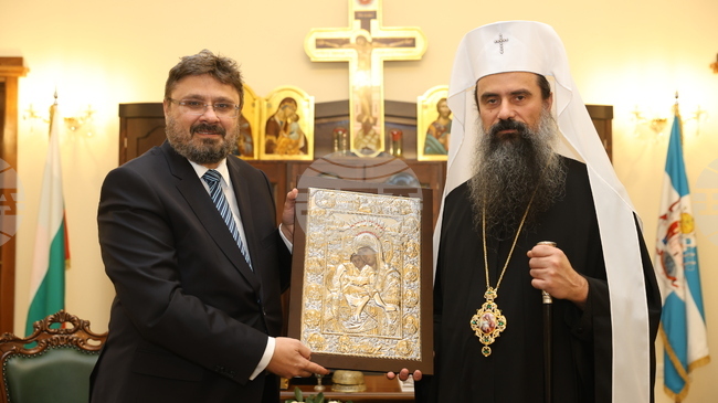 Патриарх Даниил благослови Кирил Вълчев в първия ден на новия му мандат като генерален директор на БТА 