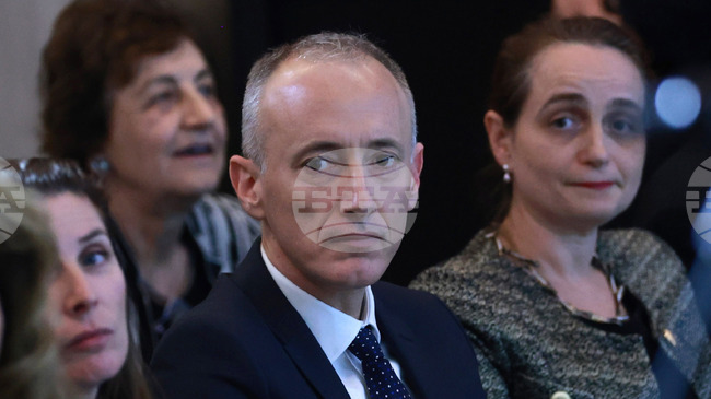 Висшите училища, висшето образование имат нужда от признание, каза министър Красимир Вълчев на церемонията за връчването на „Академичните оскари“