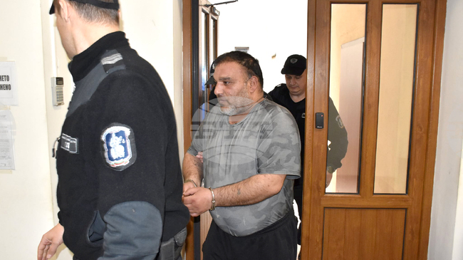 Районният съд в Хасково остави под домашен арест мъж, подпалил апартамент в жилищен блок за отмъщение 