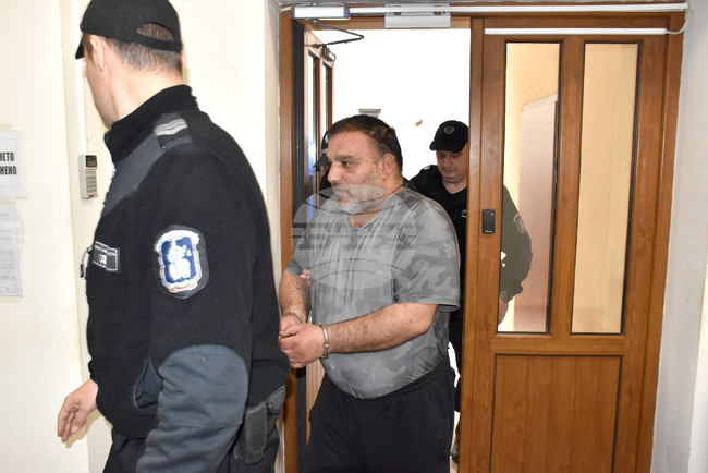 Районният съд в Хасково остави под домашен арест мъж, подпалил апартамент в жилищен блок за отмъщение 