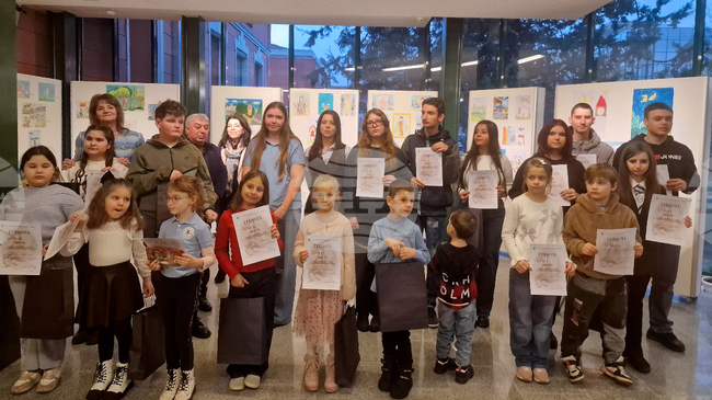 Детски рисунки в Художествената галерия в Разград разказват за миналото и настоящето на Лудогорието