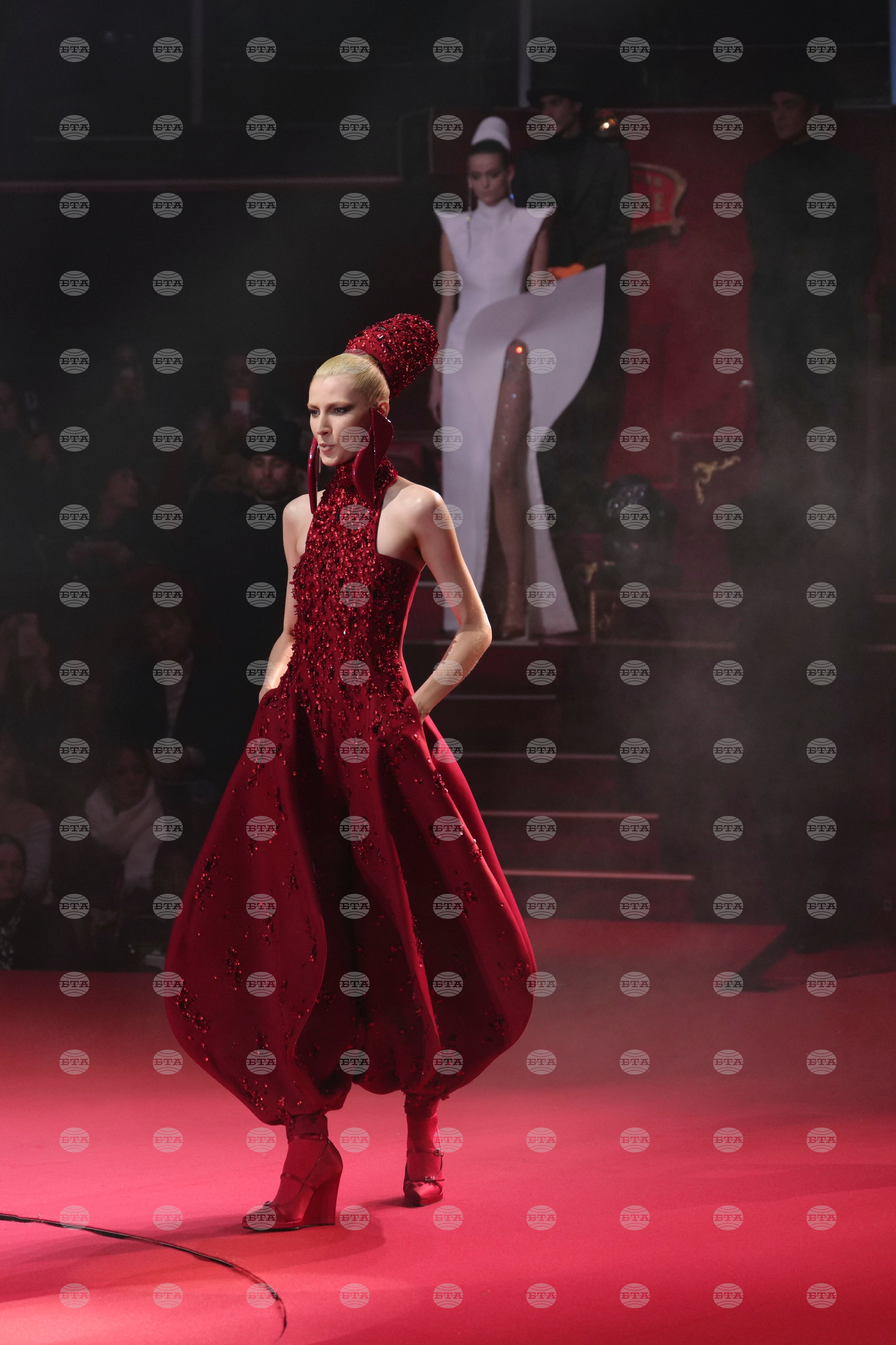 France Fashion Stephane Rolland S/S 26