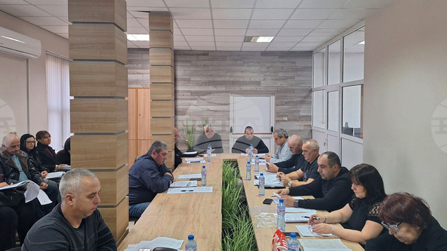 Общинските съветници в Угърчин предоставиха за безвъзмездно управление имоти на детски заведения в града и в селата Катунец и Лесидрен 