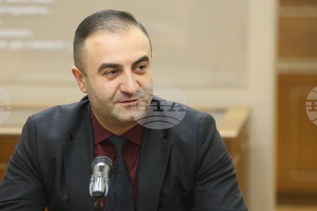 Бившият заместник-министър на културата Ашот Казарян е водач на листите на ИТН в Ямбол и Монтана