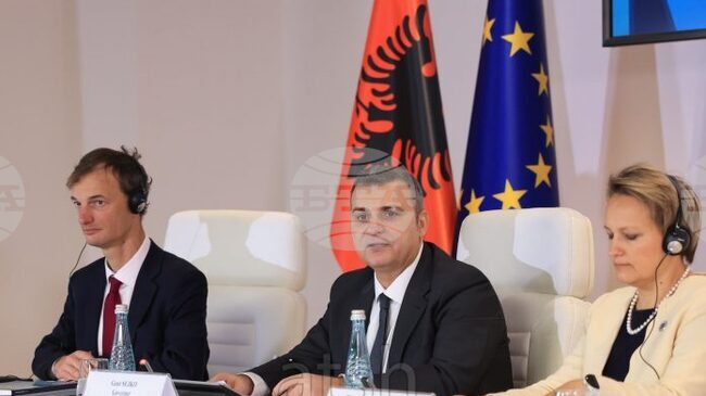 АТА: Управителят на Албанската централна банка призова за смели пенсионни реформи и реформи на пазара на труда заради демографските промени 