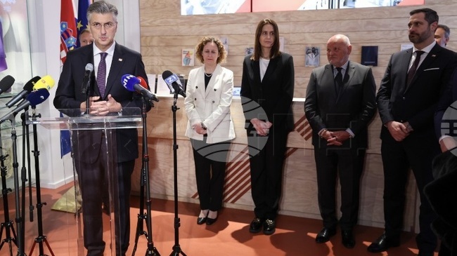 ХИНА: Премиерът Андрей Пленкович откри Хърватския музей на спорта в Загреб