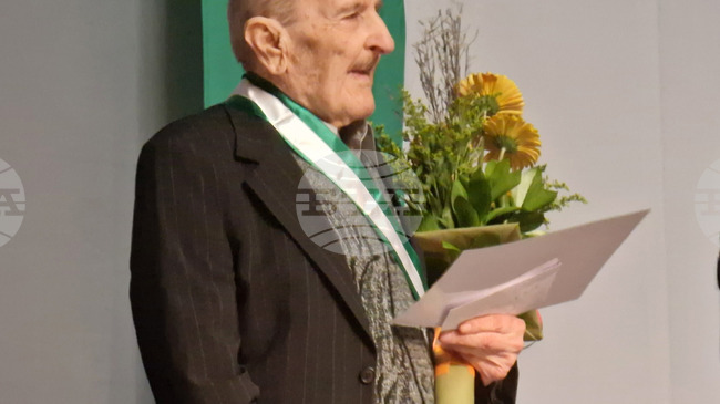 Приемам наградата като оценка за дългогодишния ми труд и като признание за Топчии, каза новият „Почетен гражданин на Разград“ Ганчо Ганев 