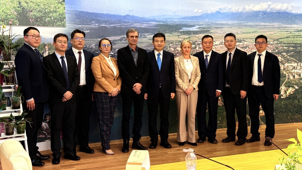 Представители на Община Казанлък и на водеща компания в Китай обсъдиха бъдещо партньорство в областта на инфраструктурата и инвестициите 