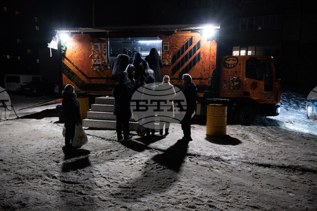 Руски дронове повредиха пристанищна инфраструктура и раниха трима души в Одеса 