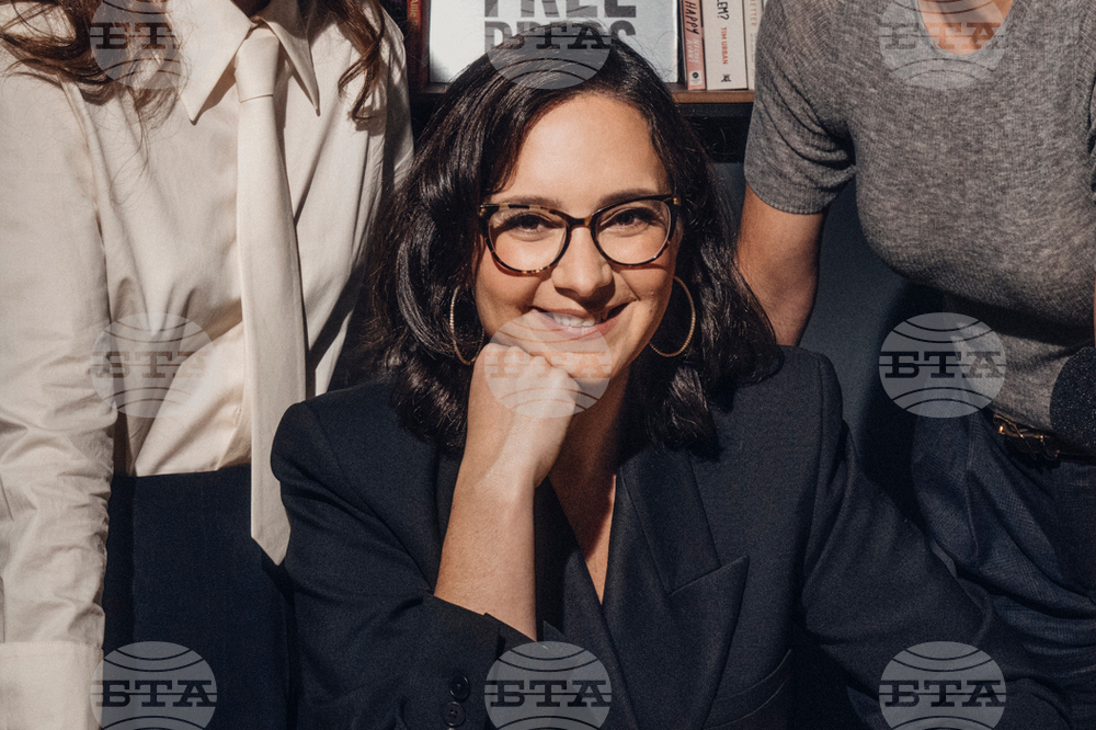 Media CBS News Weiss