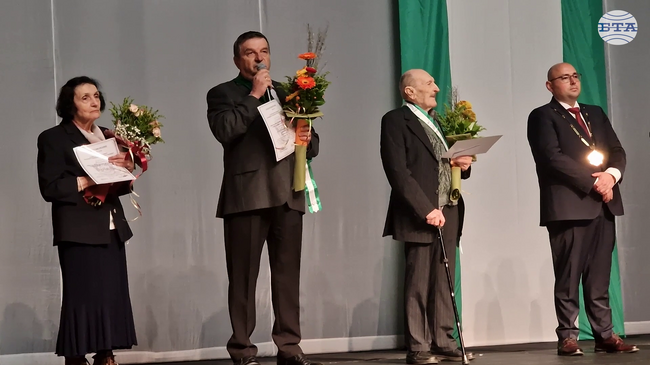 Станка Николица Спасо-Еленина (посмъртно), Ганчо Ганев и Светлозар Караджов са новите почетни граждани на Разград