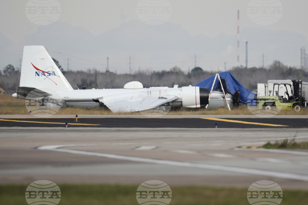 NASA Aircraft Belly Landing