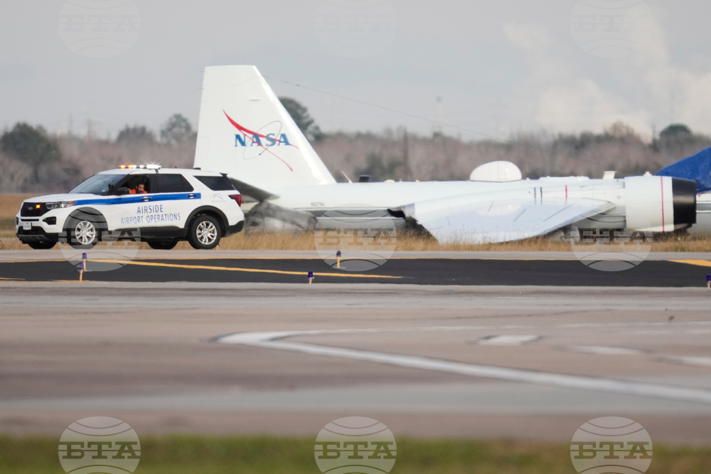 NASA Aircraft Belly Landing