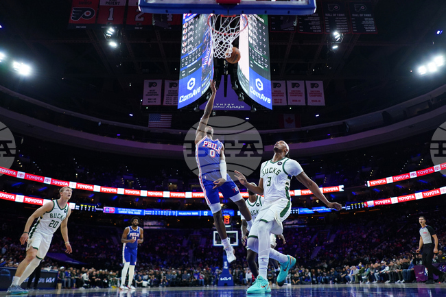 Bucks 76ers Basketball