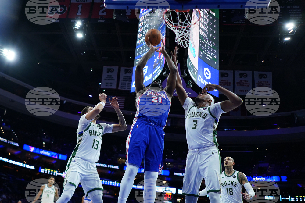 Bucks 76ers Basketball