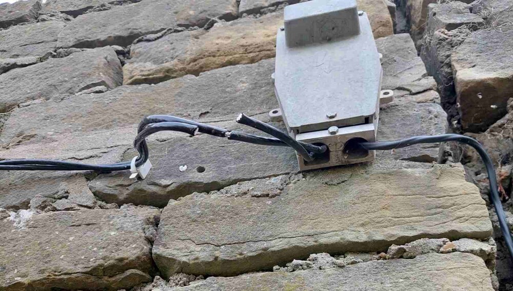 Злосторници прекъснаха уличното осветление в част от кв. „Вароша“ в Ловеч, повредата е отстранена