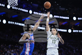 Bucks 76ers Basketball
