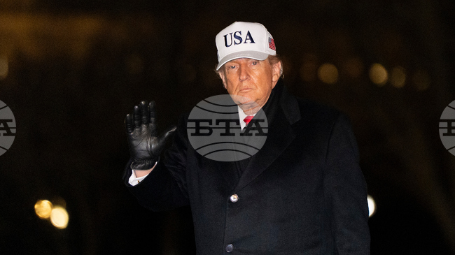 Тръмп каза, че в момента към Иран се приближава още една "армада"