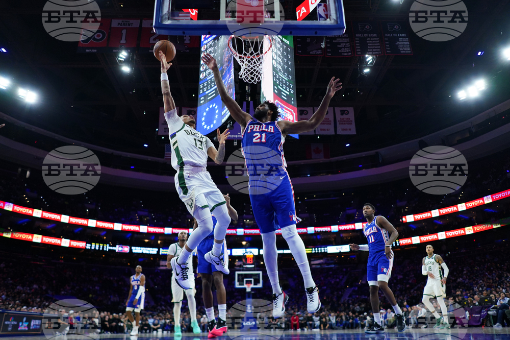 Bucks 76ers Basketball