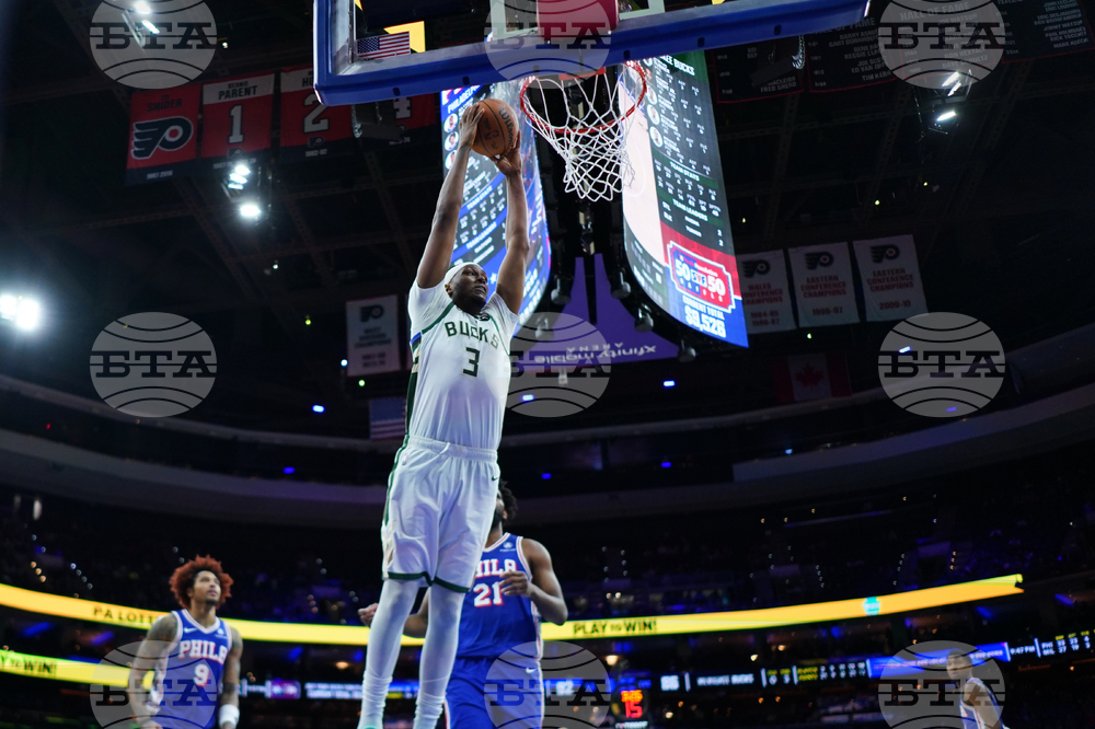 Bucks 76ers Basketball