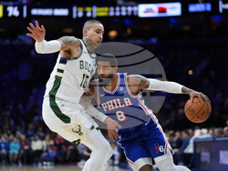Bucks 76ers Basketball