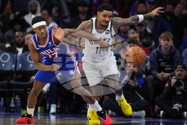 Bucks 76ers Basketball