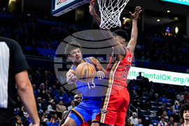 Pelicans Thunder Basketball