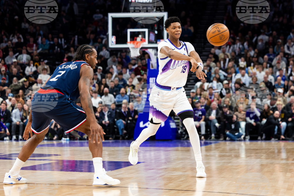 Clippers Jazz Basketball