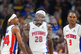 Pistons Nuggets Basketball