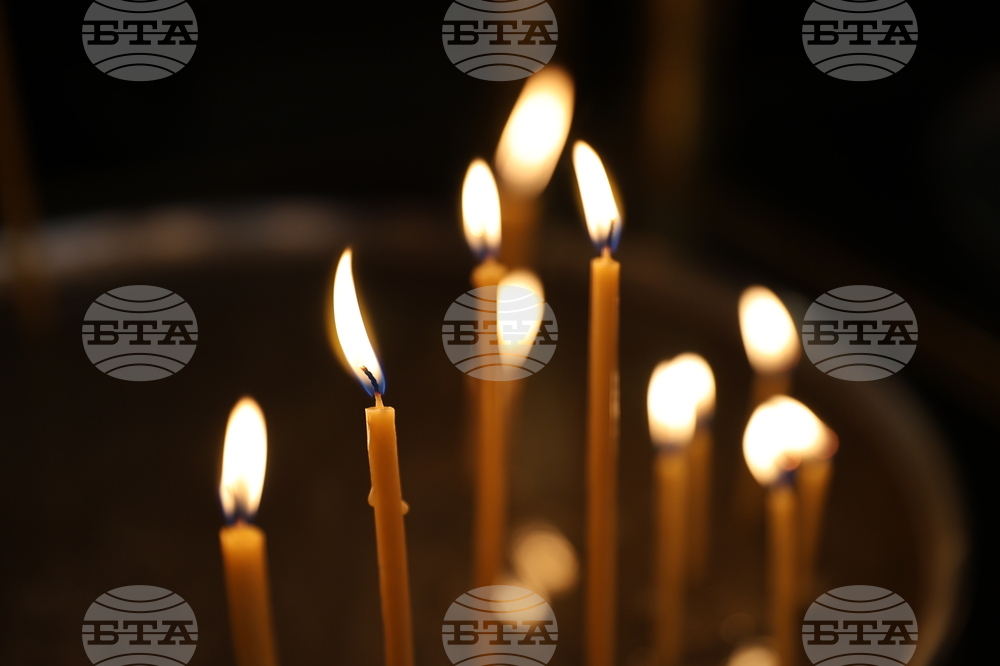 Българската православна църковна община „Св. св. Кирил и Методий“ в Дения, Испания, ще организира днес литургия по повод Неделя Сиропустна