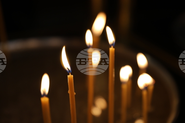 Българската православна църковна община „Св. св. Кирил и Методий“ в Дения, Испания, ще организира днес литургия по повод Неделя Сиропустна