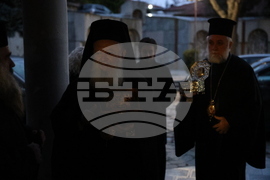 Благоевград - Митрополит Хризостом – Митрополит Серафим – делегация и светини - посрещане