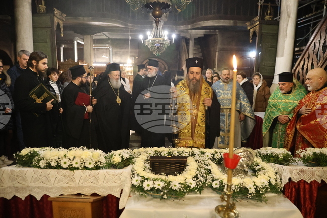 Благоевград - Митрополит Хризостом – Митрополит Серафим – делегация и светини - посрещане