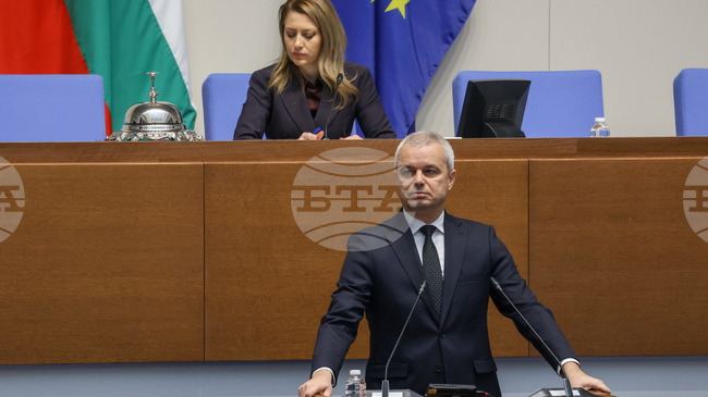 Престъпленията срещу народа и срещу човечеството нямат давност, заяви в декларация лидерът на „Възраждане" Костадин Костадинов 