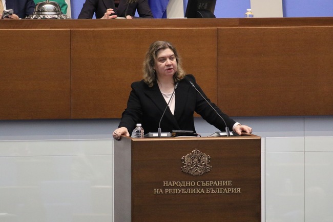 Доц. Наталия Киселова: Фашизмът в България, Европа и света е без право на забрава