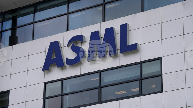 Ей Ес Ем Ел ще съкрати около 1700 работни места при реорганизация, след като отчете ръст на поръчките заради изкуствения интелект